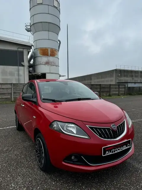 Used LANCIA YPSILON Hybrid 2021 Ad 