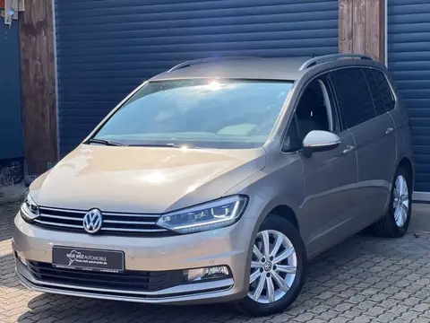 Used VOLKSWAGEN TOURAN Petrol 2017 Ad 