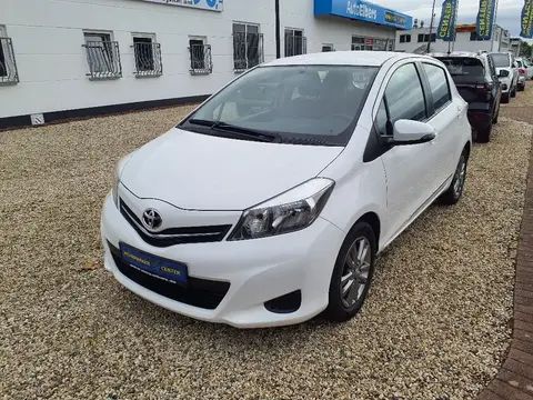 Used TOYOTA YARIS Petrol 2015 Ad 