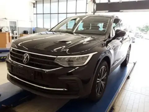 Used VOLKSWAGEN TIGUAN Petrol 2023 Ad 