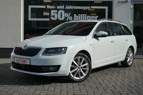 Used SKODA OCTAVIA Petrol 2016 Ad 