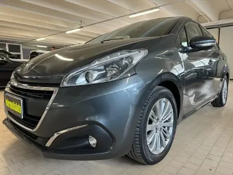 Used PEUGEOT 208 Petrol 2017 Ad 