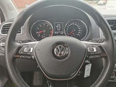 Used VOLKSWAGEN POLO Petrol 2015 Ad 