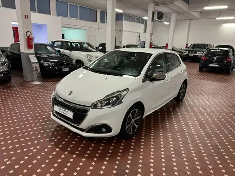 Used PEUGEOT 208 Petrol 2017 Ad 