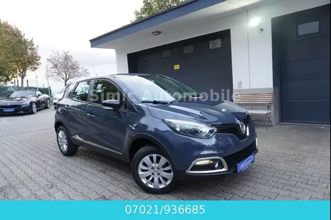 Used RENAULT CAPTUR Petrol 2017 Ad 