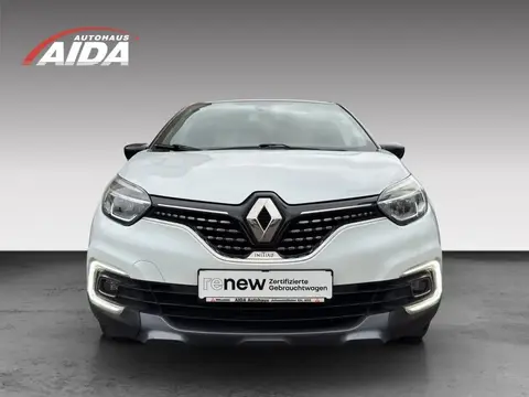 Used RENAULT CAPTUR Petrol 2017 Ad 