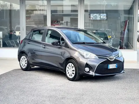 Annonce TOYOTA YARIS Essence 2015 d'occasion 