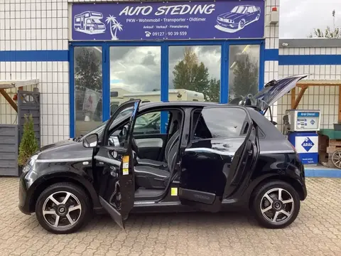 Used RENAULT TWINGO Petrol 2018 Ad 