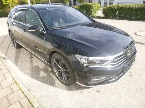 Used VOLKSWAGEN PASSAT Petrol 2022 Ad 