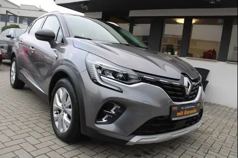 Used RENAULT CAPTUR Hybrid 2021 Ad 