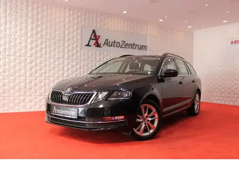 Used SKODA OCTAVIA Petrol 2019 Ad 