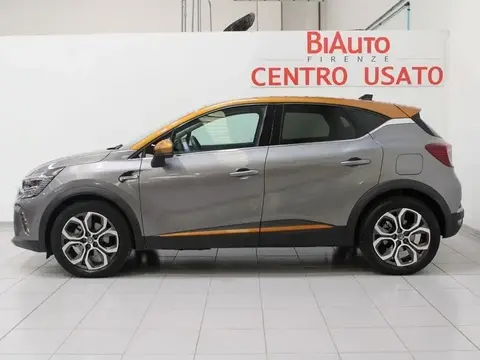 Used RENAULT CAPTUR Hybrid 2021 Ad 