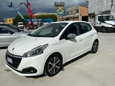 Used PEUGEOT 208 Petrol 2017 Ad 