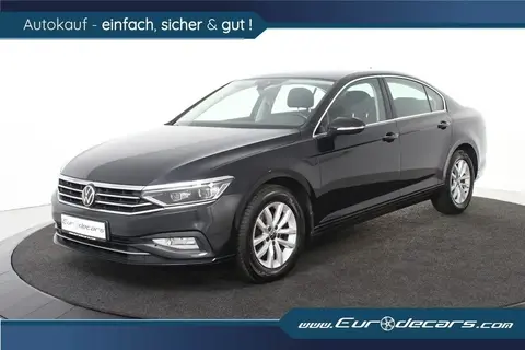 Used VOLKSWAGEN PASSAT Petrol 2020 Ad 