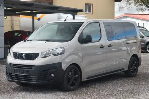 Used PEUGEOT TRAVELLER Diesel 2018 Ad 