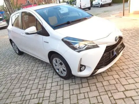 Used TOYOTA YARIS Hybrid 2018 Ad 