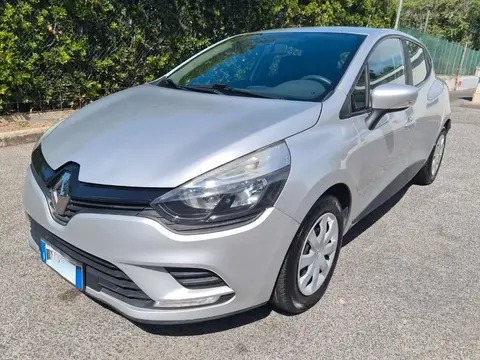 Annonce RENAULT CLIO Essence 2017 d'occasion 