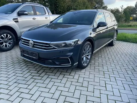 Used VOLKSWAGEN PASSAT Hybrid 2020 Ad 