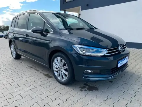 Used VOLKSWAGEN TOURAN Petrol 2018 Ad 