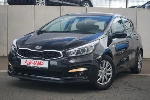 Used KIA CEED Petrol 2016 Ad 