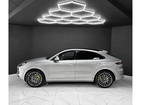 Used PORSCHE CAYENNE Hybrid 2021 Ad 