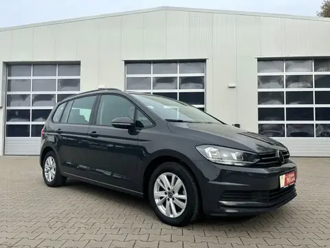 Used VOLKSWAGEN TOURAN Petrol 2020 Ad 