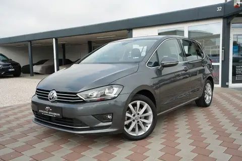 Used VOLKSWAGEN GOLF Petrol 2017 Ad 