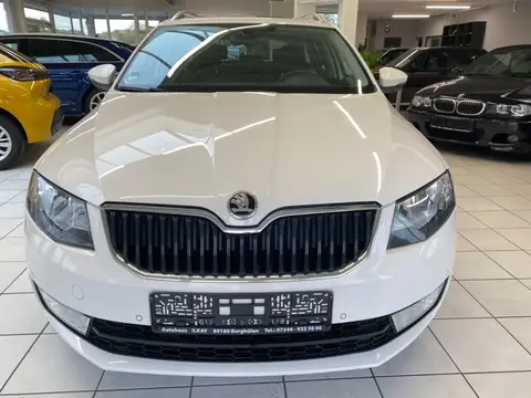 Used SKODA OCTAVIA Petrol 2015 Ad 