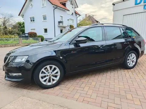 Used SKODA OCTAVIA  2019 Ad 