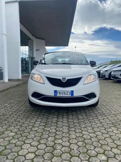 Annonce LANCIA YPSILON Essence 2018 d'occasion 