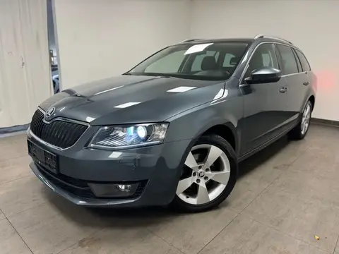 Used SKODA OCTAVIA Petrol 2015 Ad 