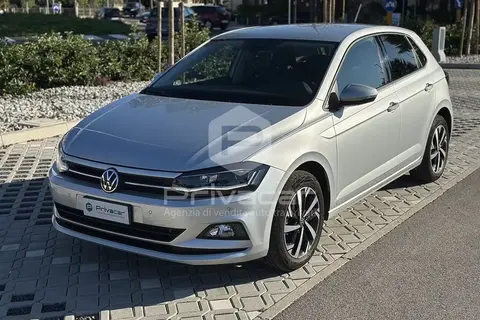 Used VOLKSWAGEN POLO  2021 Ad 