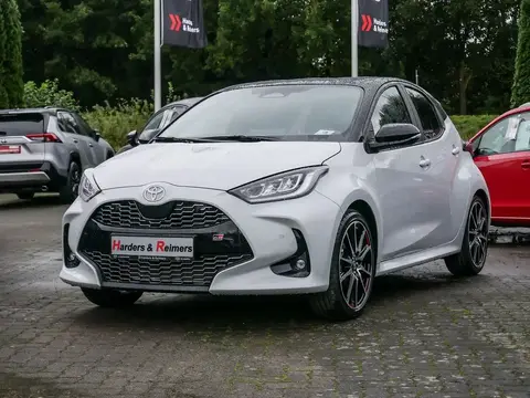 Used TOYOTA YARIS Hybrid 2024 Ad 