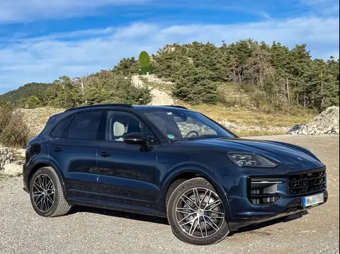 Used PORSCHE CAYENNE Hybrid 2024 Ad 