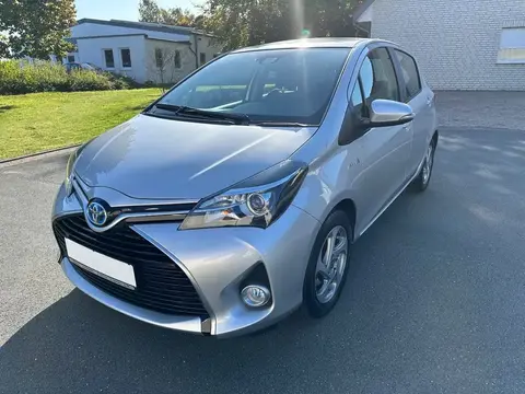 Used TOYOTA YARIS Hybrid 2016 Ad 