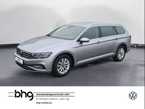 Used VOLKSWAGEN PASSAT Petrol 2021 Ad 