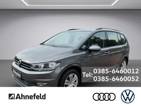 Used VOLKSWAGEN TOURAN Petrol 2016 Ad 