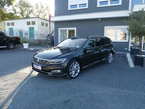 Used VOLKSWAGEN PASSAT Petrol 2017 Ad 