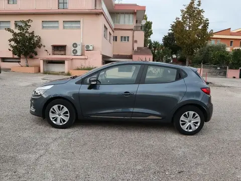 Used RENAULT CLIO LPG 2019 Ad 