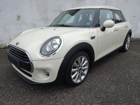 Used MINI COOPER Petrol 2015 Ad 