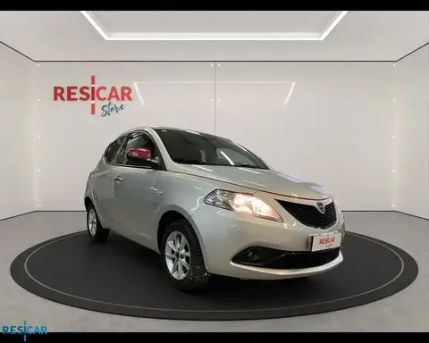 Annonce LANCIA YPSILON Essence 2018 d'occasion 