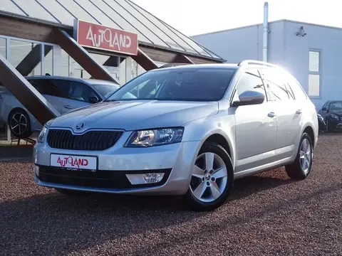 Used SKODA OCTAVIA Petrol 2015 Ad 