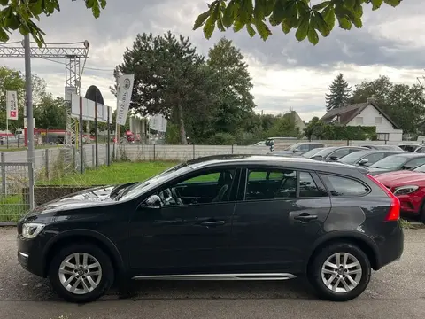 Used VOLVO V60 Petrol 2018 Ad 