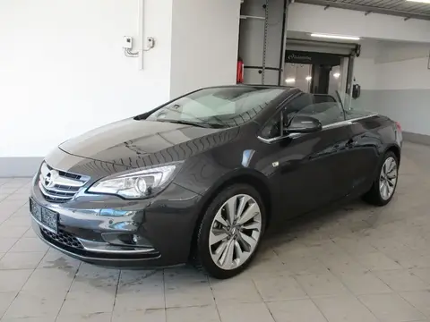 Used OPEL CASCADA Petrol 2016 Ad 