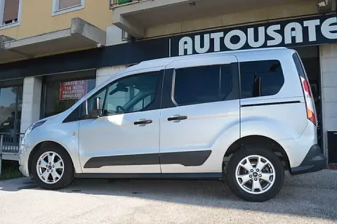 Used FORD TOURNEO Diesel 2018 Ad 