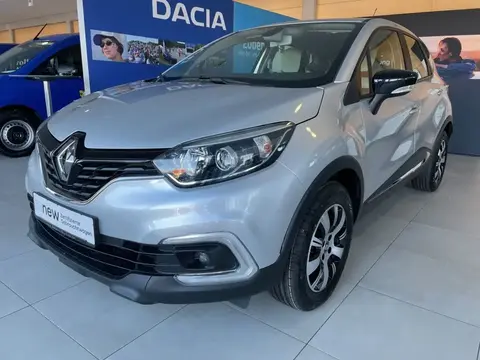 Used RENAULT CAPTUR Petrol 2017 Ad 