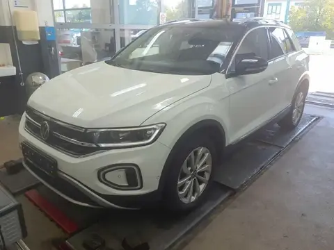 Used VOLKSWAGEN T-ROC Petrol 2022 Ad 