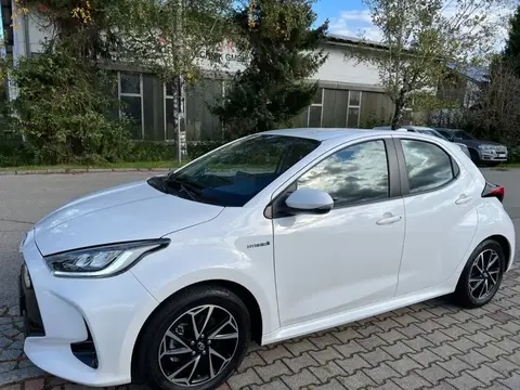 Used TOYOTA YARIS Hybrid 2021 Ad 