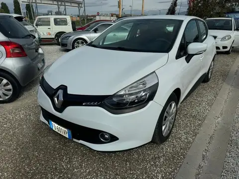 Annonce RENAULT CLIO Essence 2015 d'occasion 