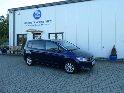 Used VOLKSWAGEN TOURAN Petrol 2018 Ad 